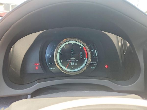 2016 LEXUS IS 200t