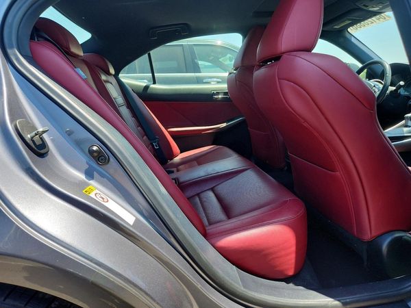 2016 LEXUS IS 200t