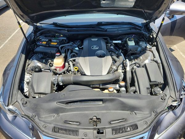 2016 LEXUS IS 200t