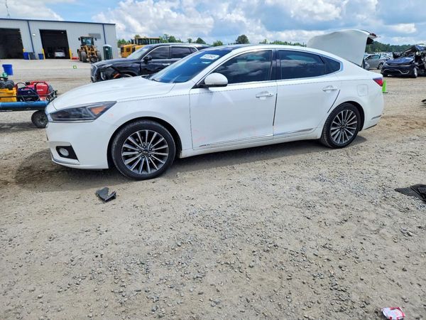 2017 KIA CADENZA
