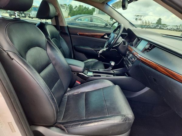 2017 KIA CADENZA