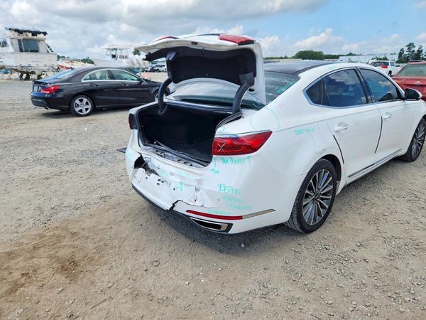 2017 KIA CADENZA