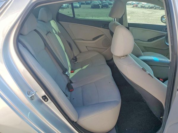 2014 KIA OPTIMA 2.4 LX STD/Conv