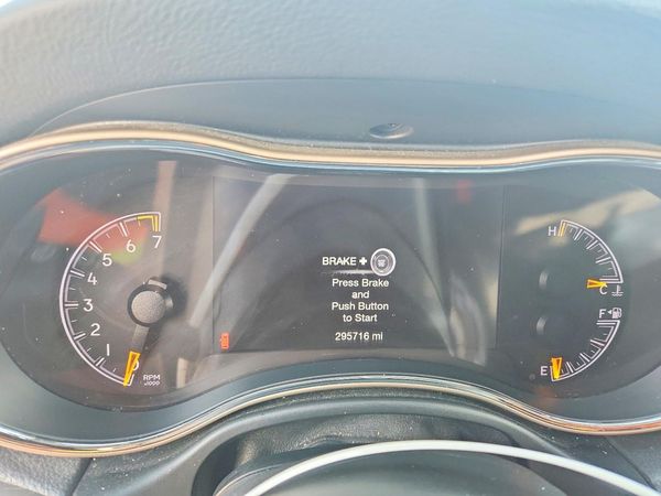 2016 JEEP GRAND CHEROKEE LAREDO 4X4