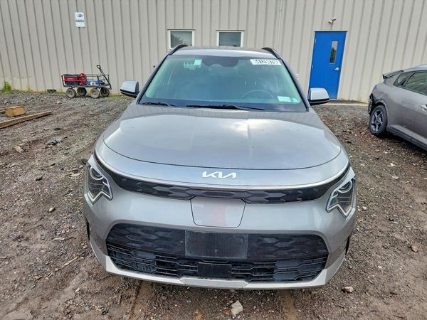 2024 KIA NIRO Wind