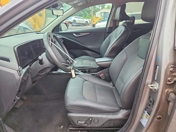 2024 KIA NIRO Wind