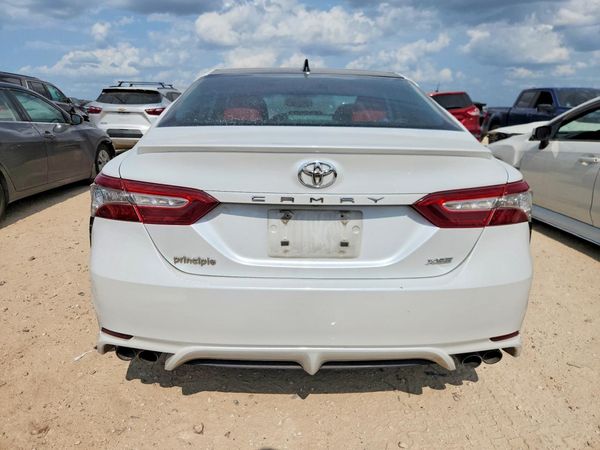 2019 TOYOTA CAMRY