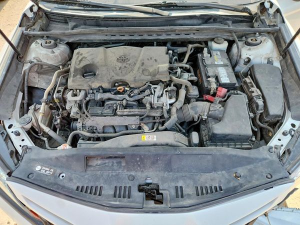 2019 TOYOTA CAMRY