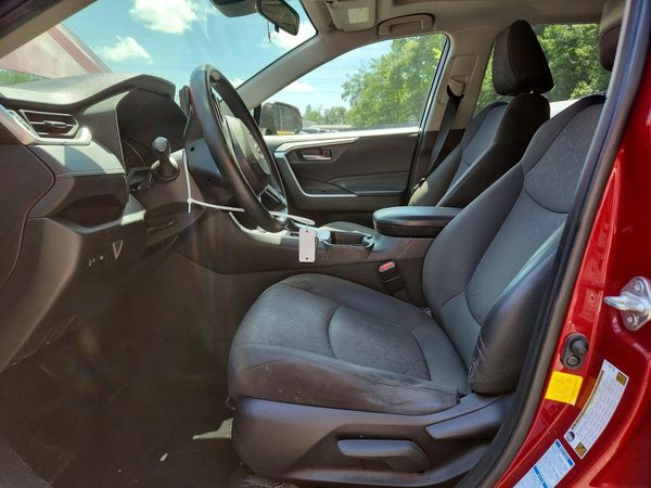 2019 TOYOTA RAV4 XLE / XLE Premium 4WD — DENT