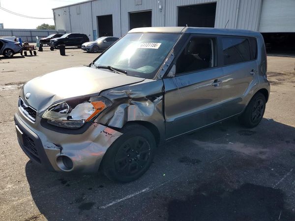 2013 KIA SOUL