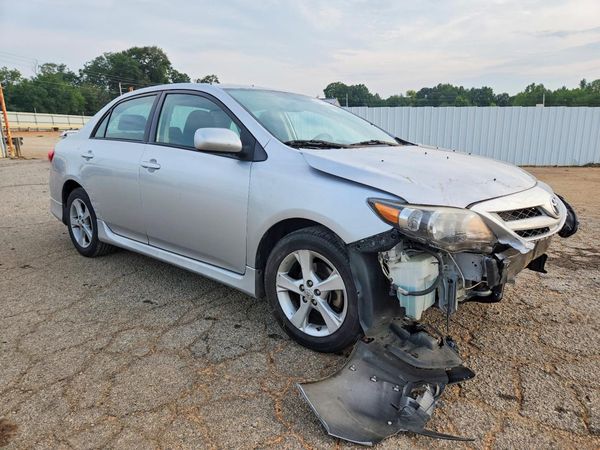 2012 TOYOTA COROLLA