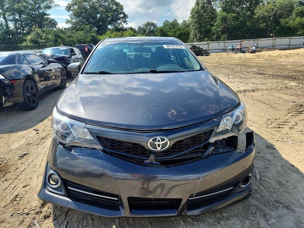 2013 TOYOTA CAMRY