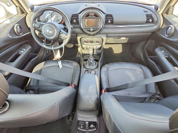 2017 MINI COOPER