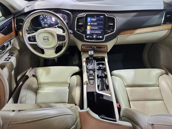 2019 VOLVO XC90 Inscription