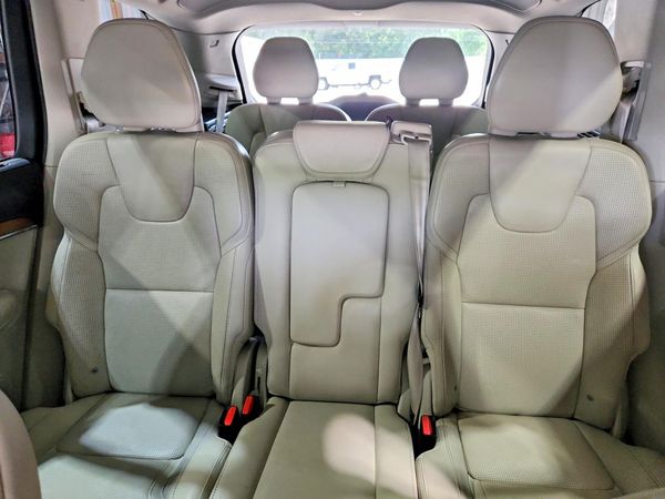 2019 VOLVO XC90 Inscription