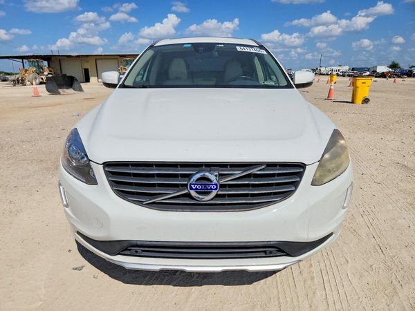 2015 VOLVO XC60 Platinum (non R design)