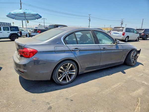 2018 BMW 330E