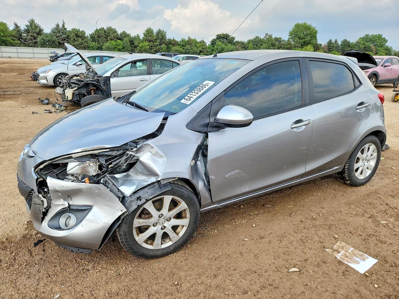 2012 MAZDA 2 Touring/GS