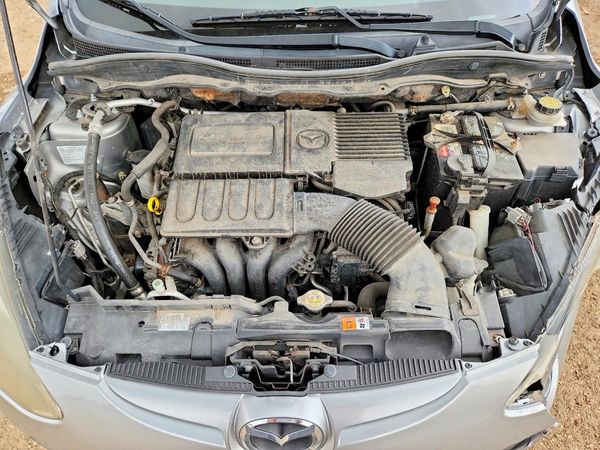 2012 MAZDA 2 Touring/GS