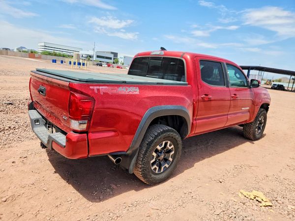 2017 TOYOTA TACOMA
