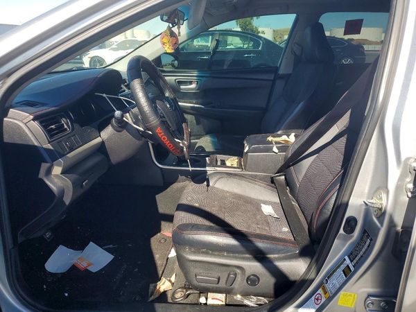 2017 TOYOTA CAMRY