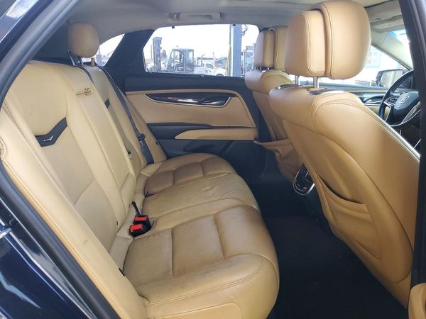 2013 CADILLAC XTS Premium