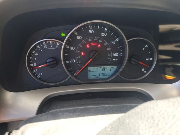 2016 TOYOTA RAV4 LE (X Grade)