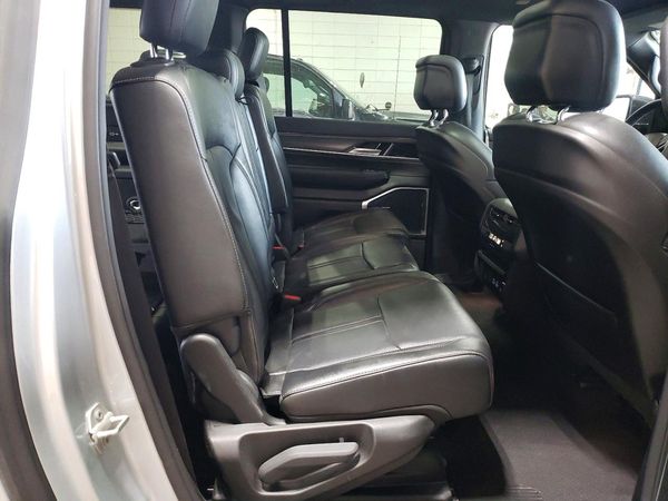 2023 JEEP WAGONEER