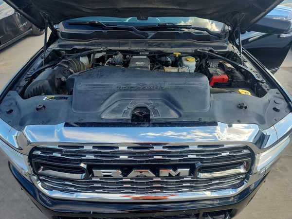 2021 RAM 3500 Limited — Engine bay
