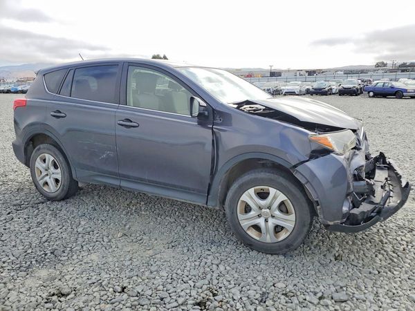 2015 TOYOTA RAV4 LE (X Grade) — Passenger 3/4