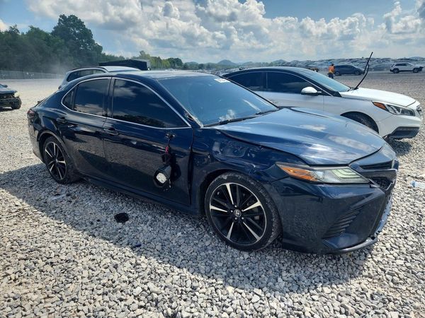2018 TOYOTA CAMRY XSE