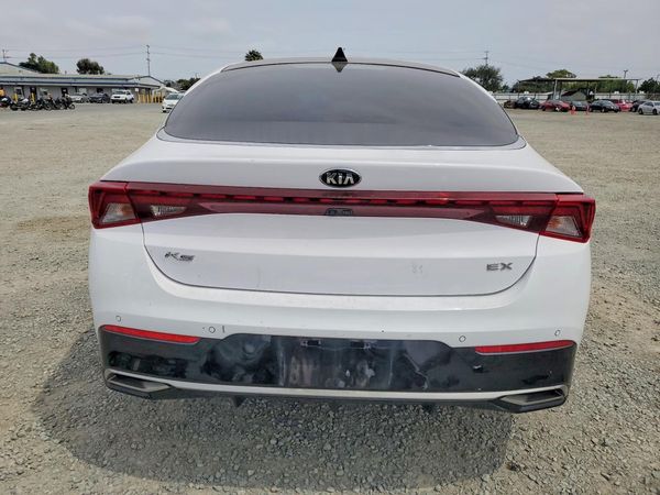 2021 KIA K5