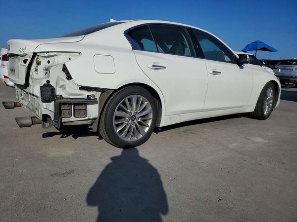 2021 INFINITI Q50 LUXE