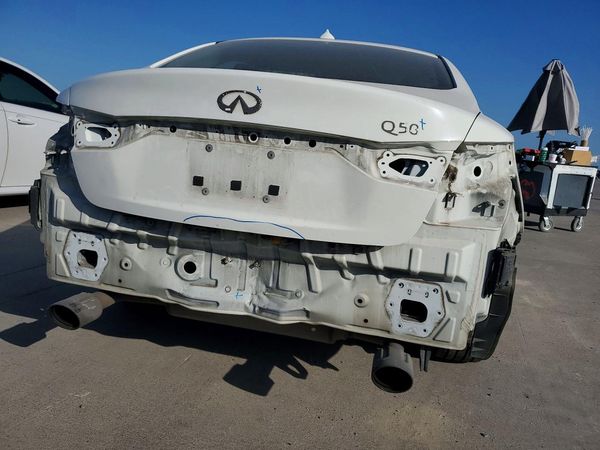 2021 INFINITI Q50 LUXE