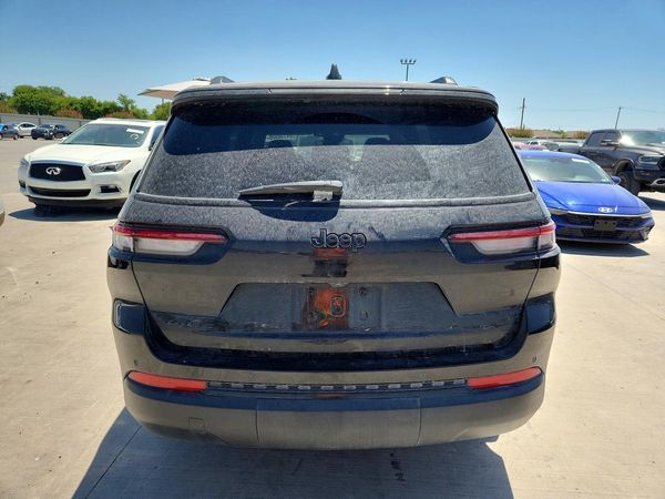 2024 JEEP GRAND CHEROKEE Laredo