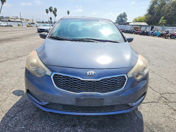 2016 KIA FORTE GL (Middle-Low Grade)