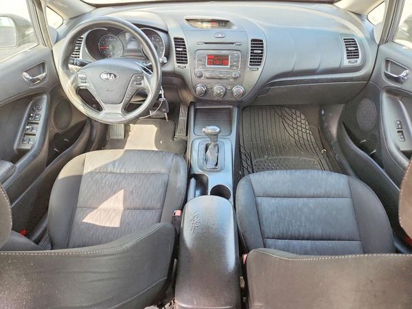 2016 KIA FORTE GL (Middle-Low Grade)