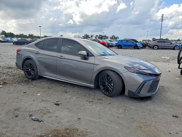 2025 TOYOTA CAMRY