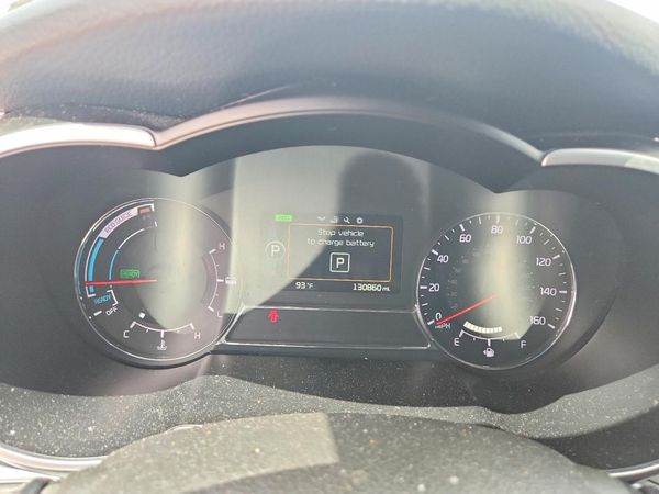 2016 KIA OPTIMA GL - Middle-low