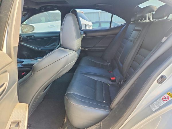 2015 LEXUS IS 250