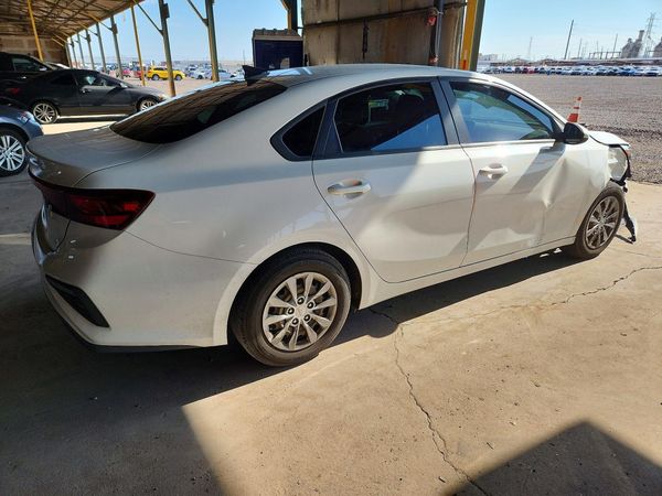 2021 KIA FORTE FE, LXS