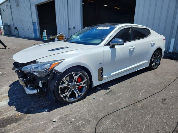 2018 KIA STINGER