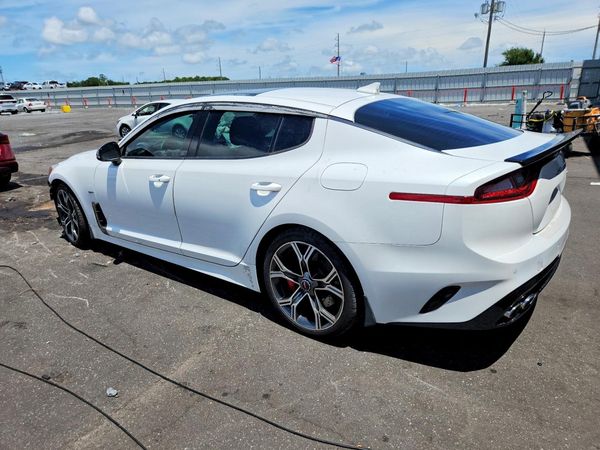 2018 KIA STINGER GT1