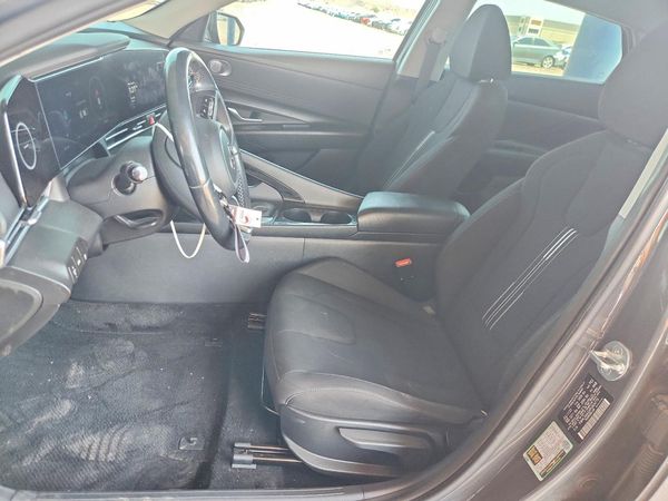 2023 HYUNDAI ELANTRA