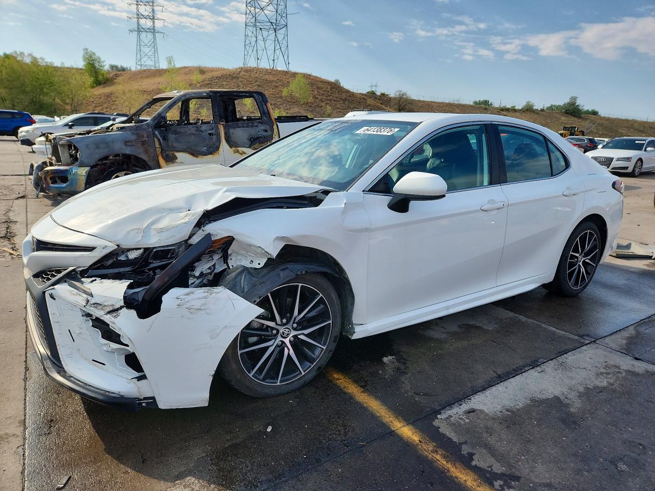 2021 TOYOTA CAMRY SE
