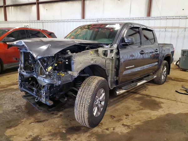 2019 TOYOTA TACOMA SR5