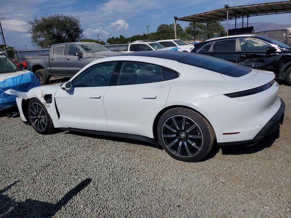 2021 PORSCHE TAYCAN