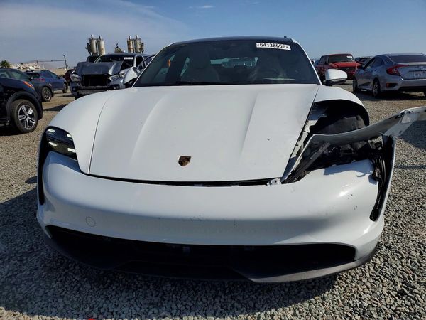 2021 PORSCHE TAYCAN