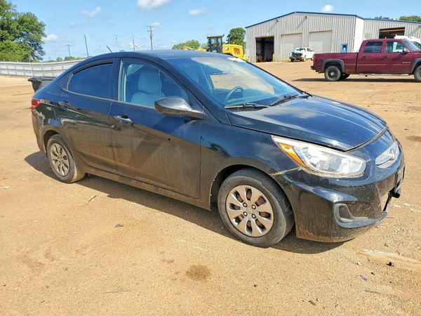 2017 HYUNDAI ACCENT SE Base