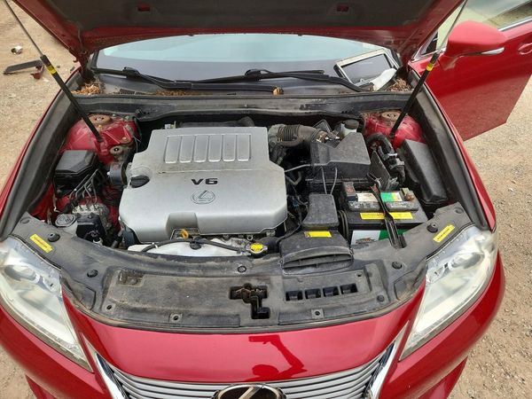 2013 LEXUS ES